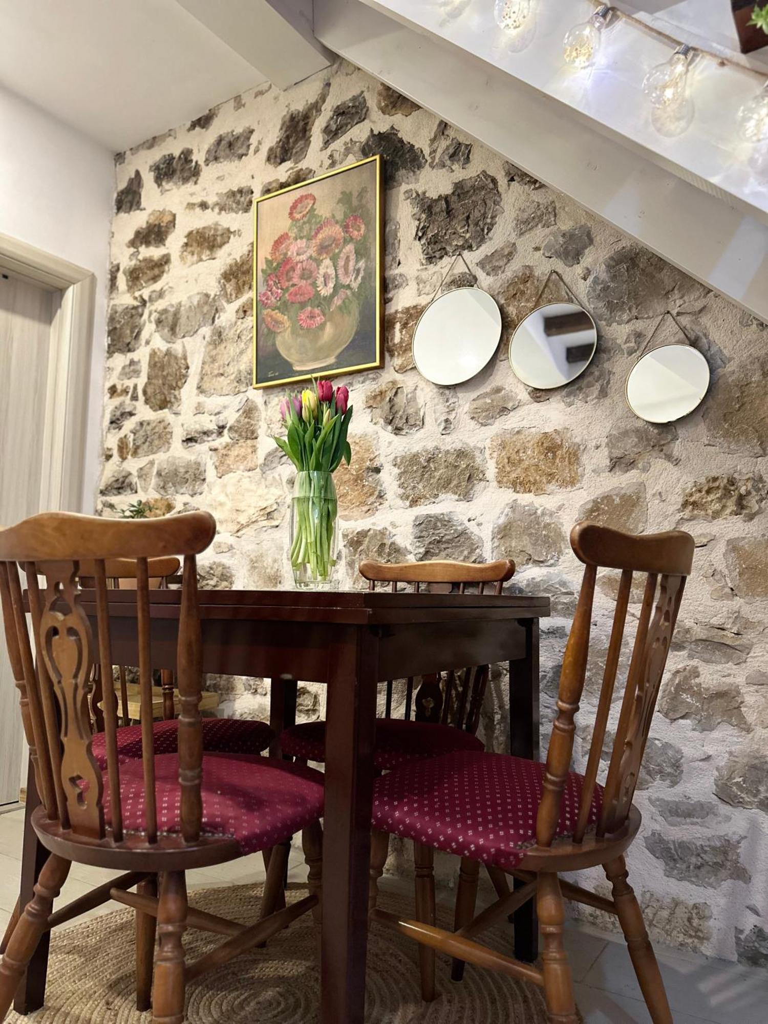 Etno Village Mihailovic Ii *